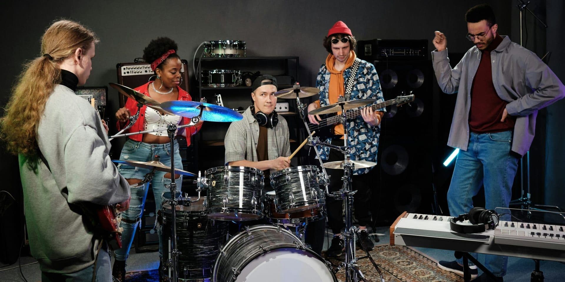 The Velvet Sundown – An AI-Generated Band with Real-World Impact