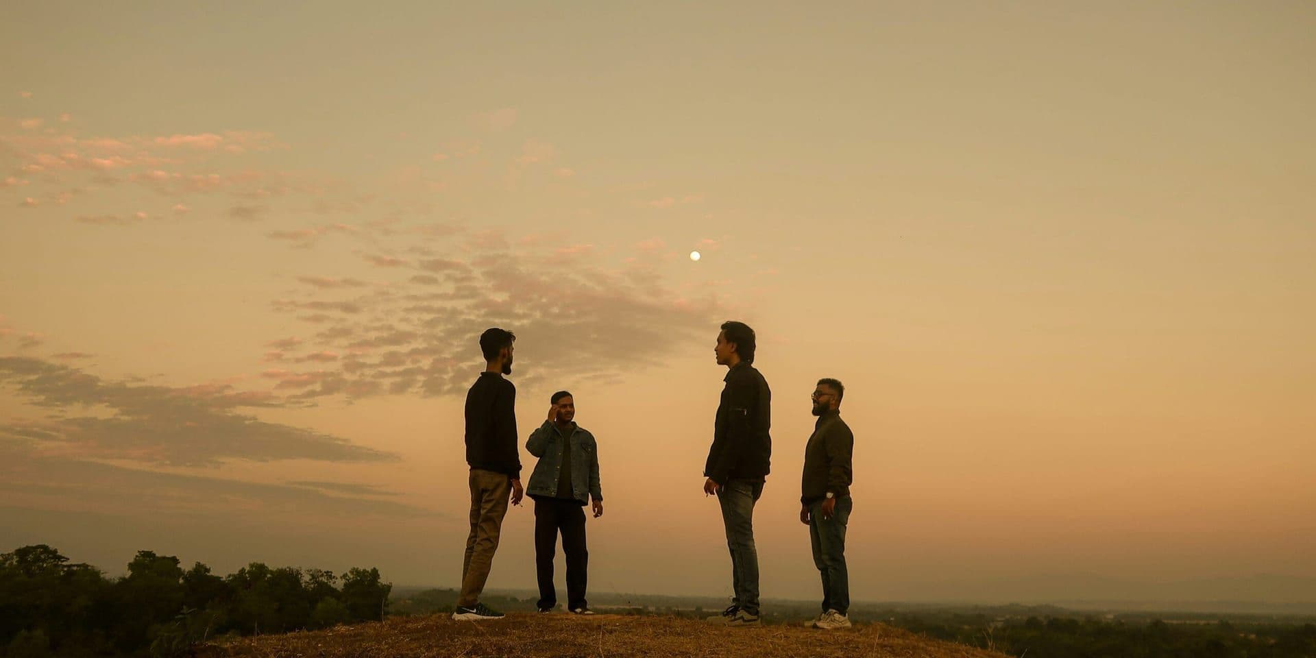Indie Band The Luminaries Breaks Into Mainstream with Debut Album Starlight Reverie